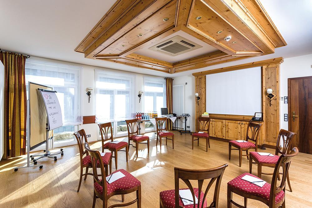 Hotel Hirsch Neu-Ulm Extérieur photo